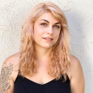 Meet your Posher, Laural